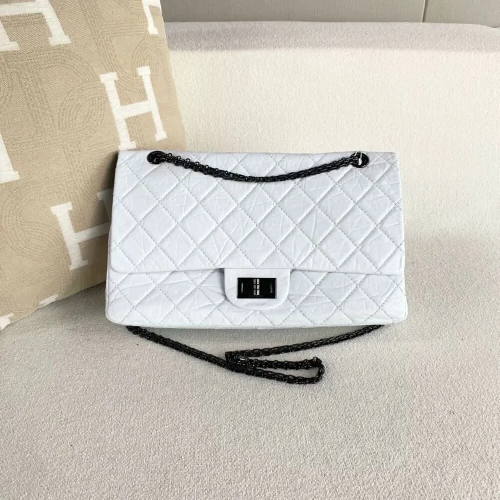 Chanel Women Pre-Loved Bag Very Good Condition